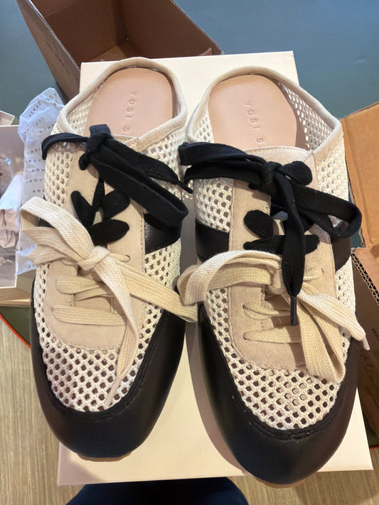 Kendi sneaker mule